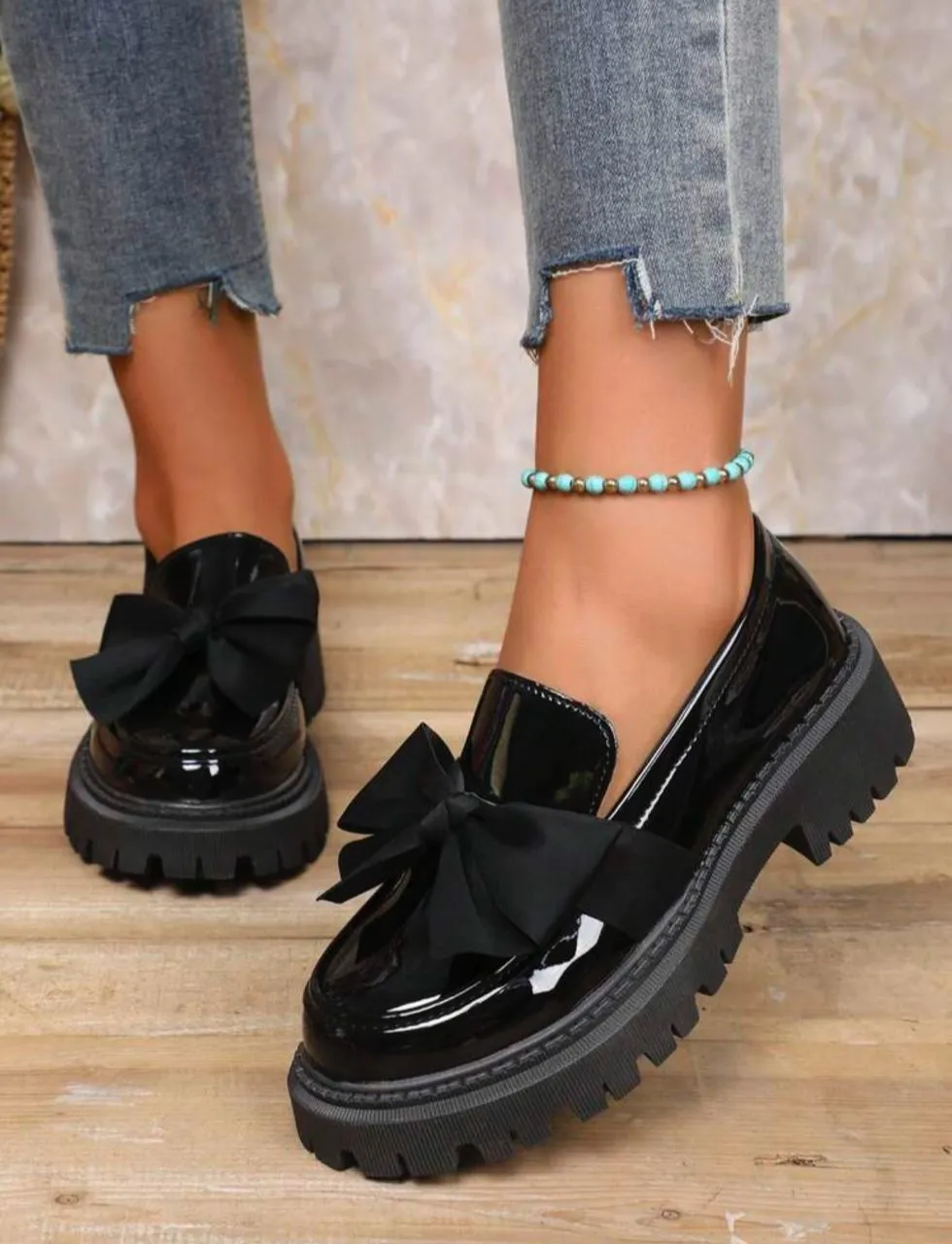 2025 New Patent Leather Anti-Slip Thick-Sole Mid-Heel British-Style Bowknot Slip-On Outdoor Loafers For Women, Valentines