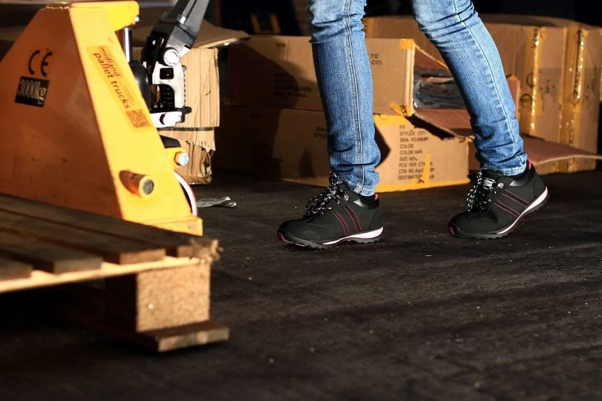 Amblers FS47 Ladies Steel Toe Safety Shoes