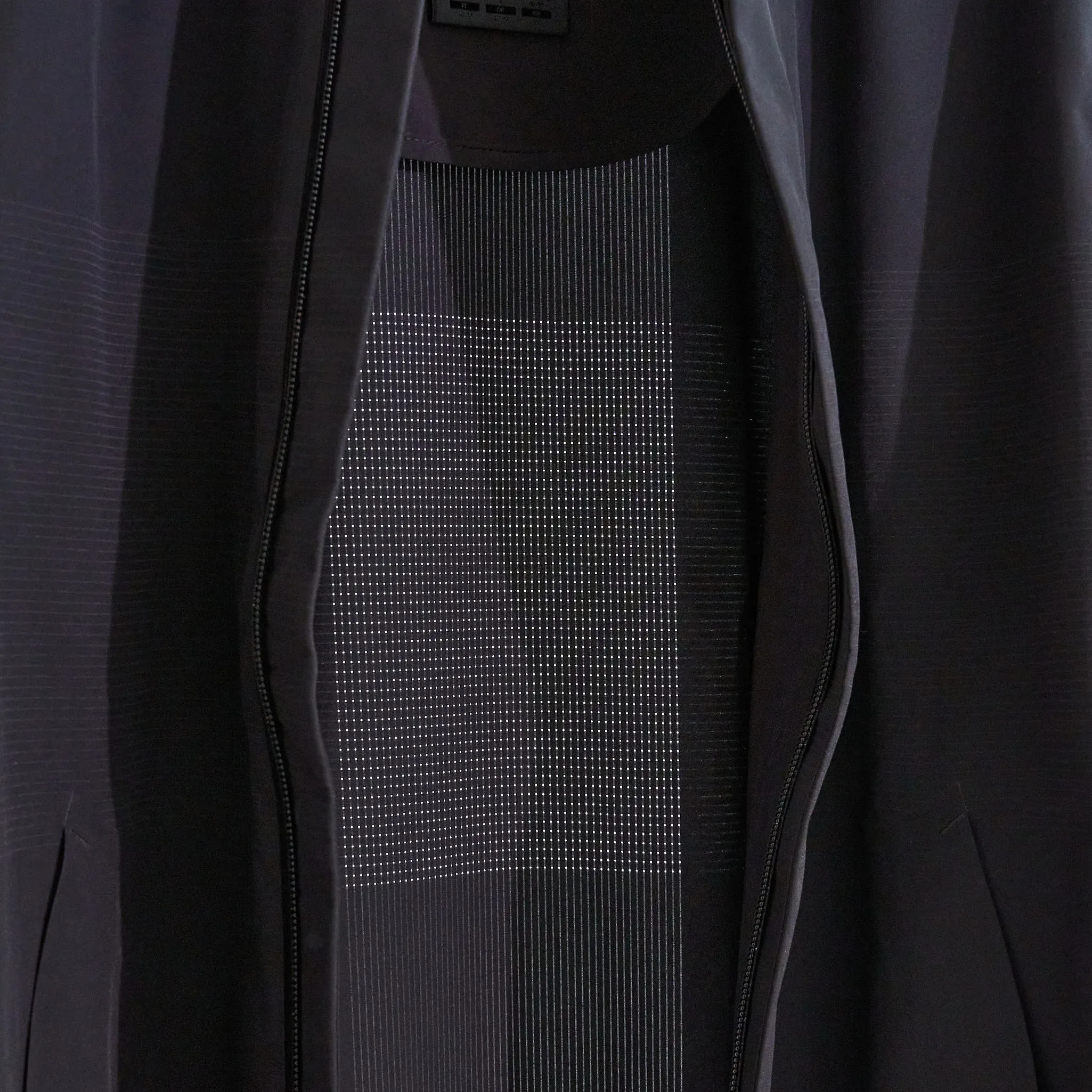 Descente Allterrain Lightweight Coat Black