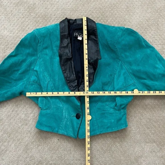 PHOENIX (Outerwear) Women’s Teal/Black 80/90’s Suede Short Leather Jacket-Size L