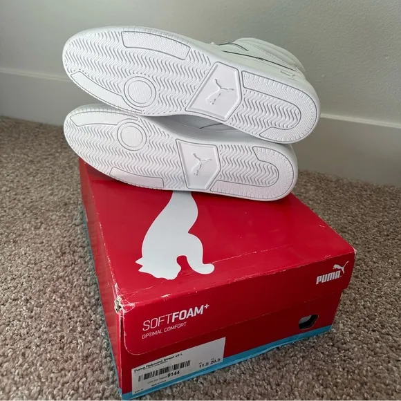 PUMA Rebound Street V2 Sneakers