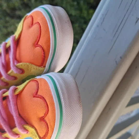RARE Collab Sesame Street x Vans US Kids Size 2 Sk8-hi Zipper Heel Sneakers