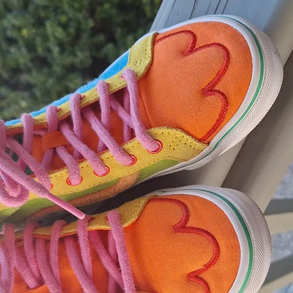 RARE COLLAB Vans X Sesame Street Sk8-Hi Zipper Back Sneakers Kids 2