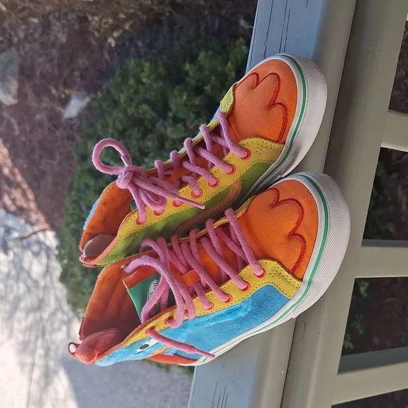 RARE COLLAB Vans X Sesame Street Sk8-Hi Zipper Back Sneakers Kids 2