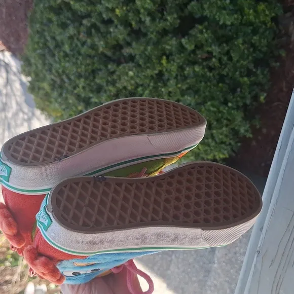 RARE COLLAB Vans X Sesame Street Sk8-Hi Zipper Back Sneakers Kids 2