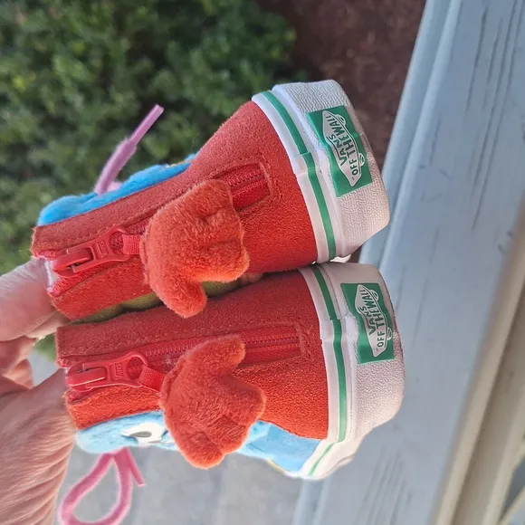 RARE COLLAB Vans X Sesame Street Sk8-Hi Zipper Back Sneakers Kids 2