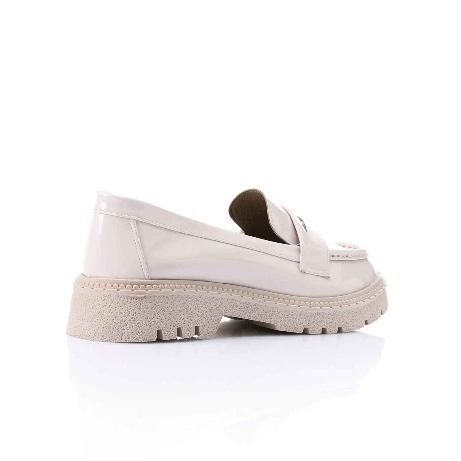 Tassel loafers in shinny beige faux leather