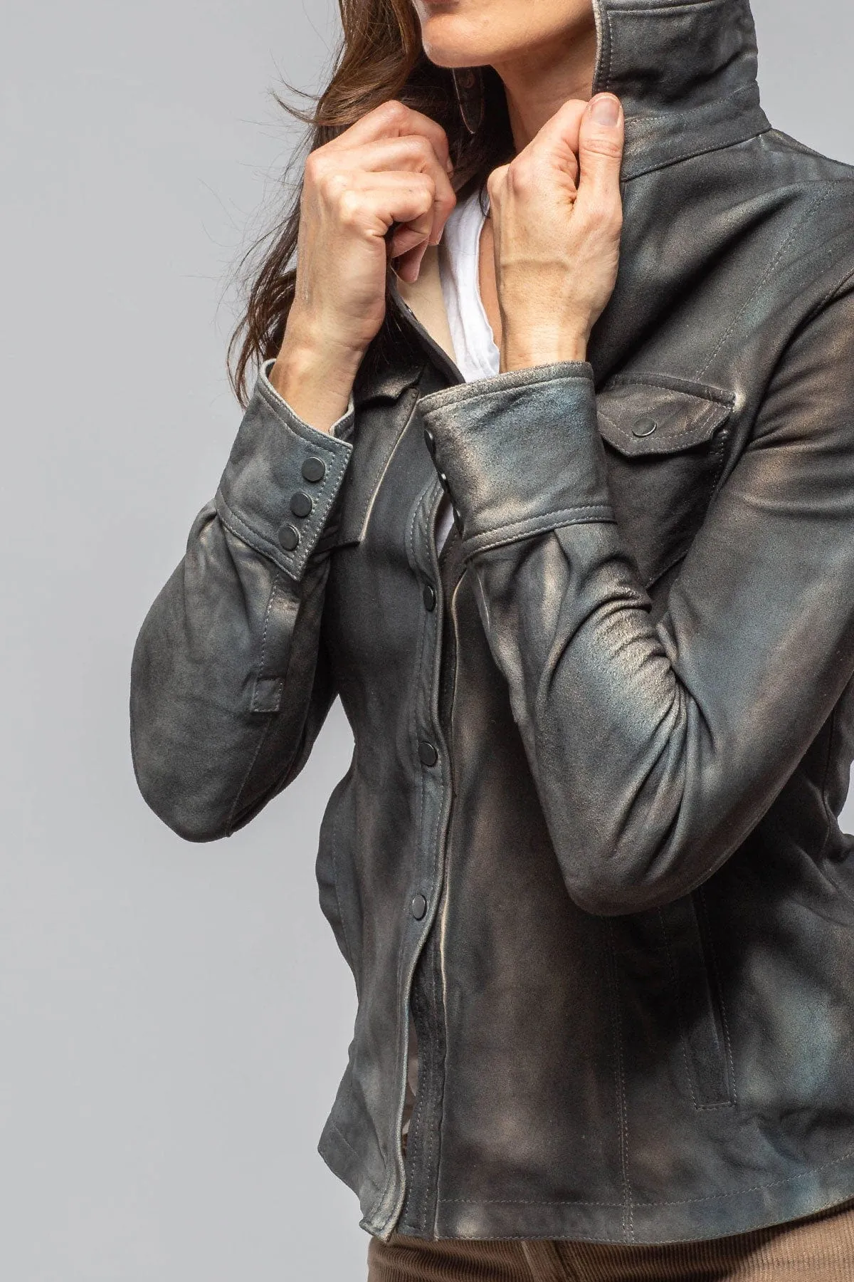 Yarrow Washed Suede Shirt In Charred Wood