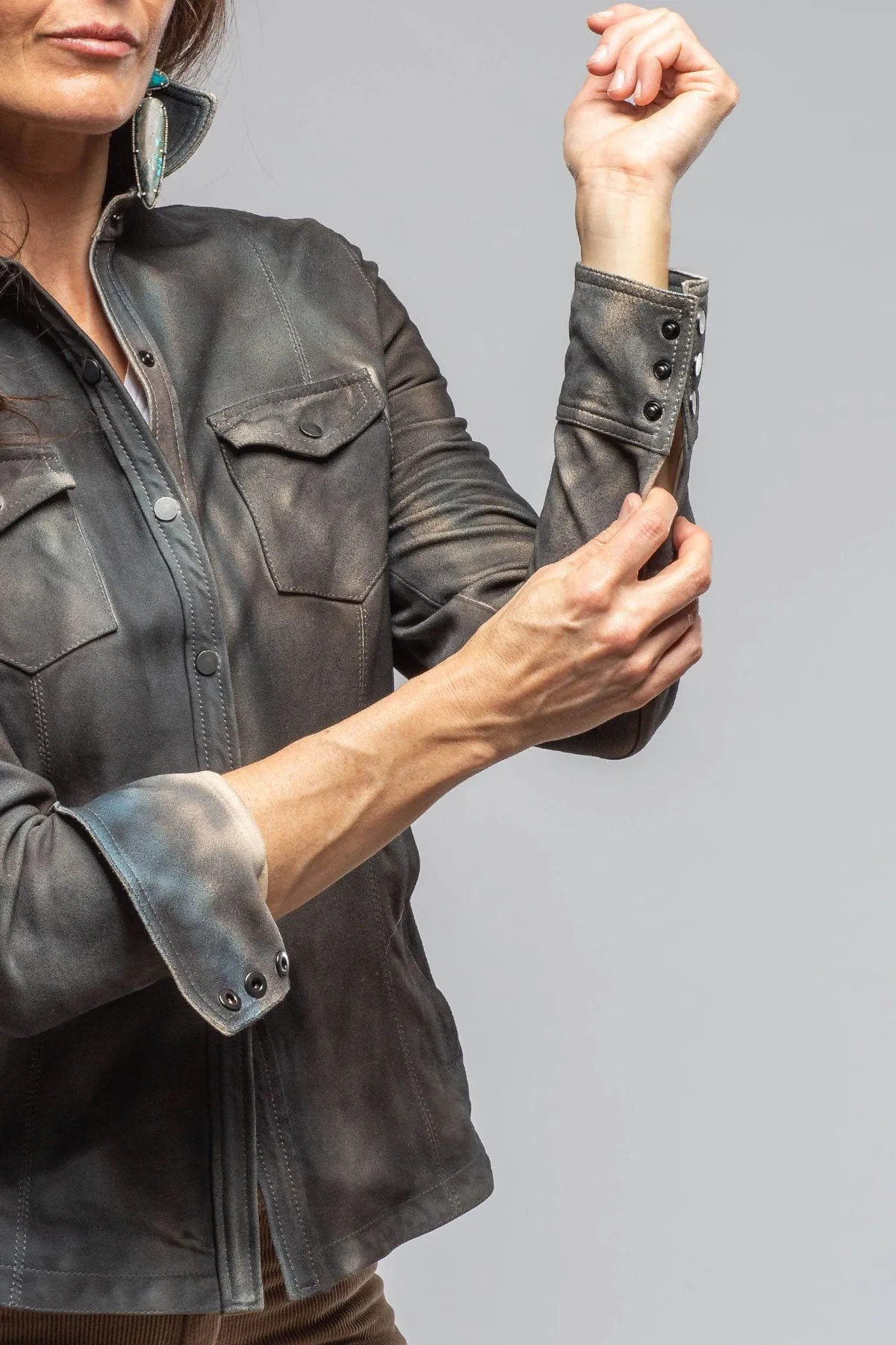 Yarrow Washed Suede Shirt In Charred Wood